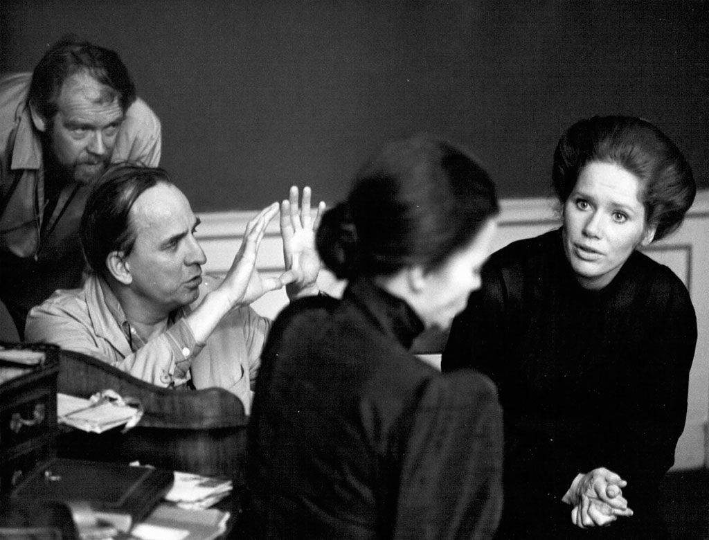 Bergman dando indicaciones a su elenco